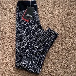 NWT - Nike Pro Hyperwarm Leggings